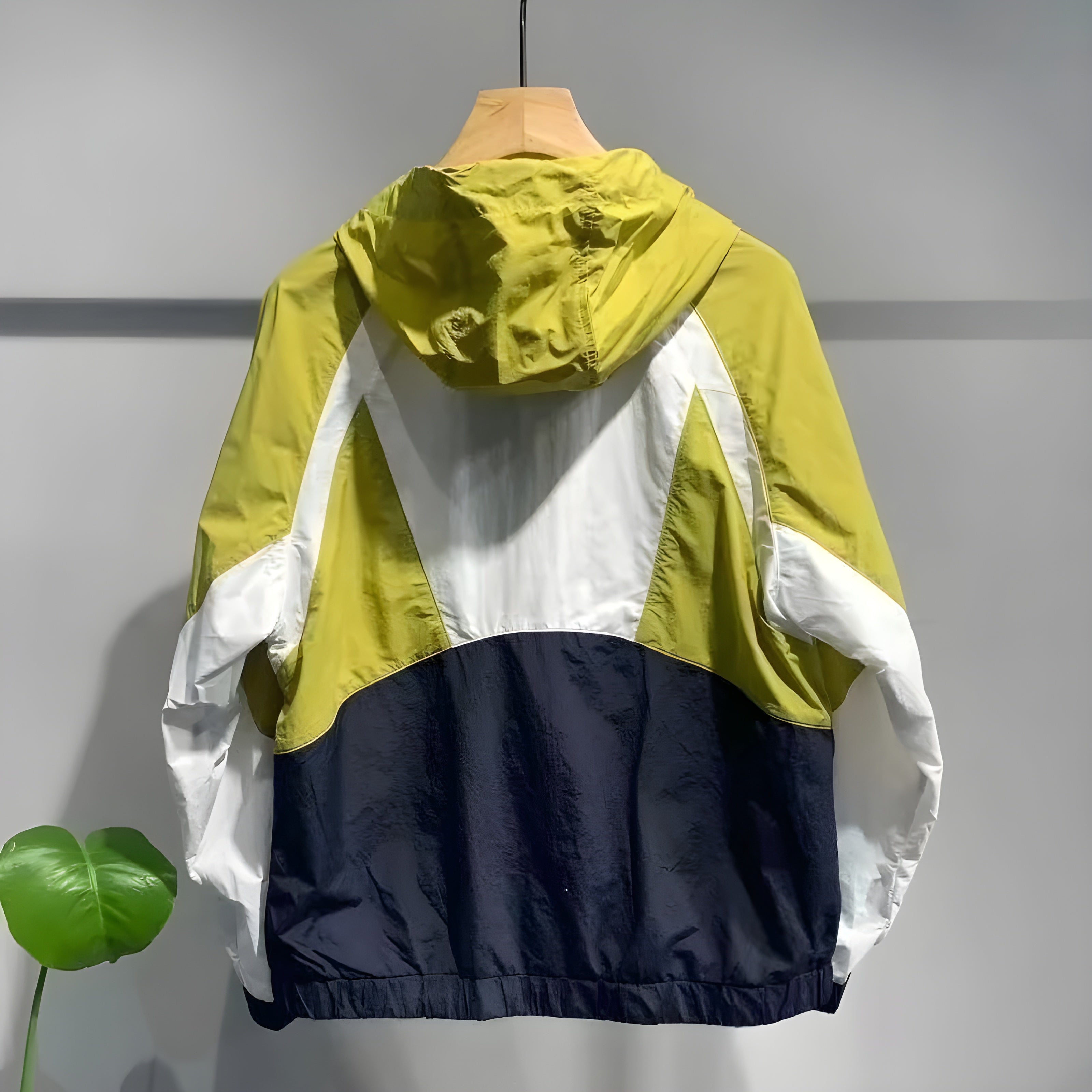 AXEL WINDBREAKER